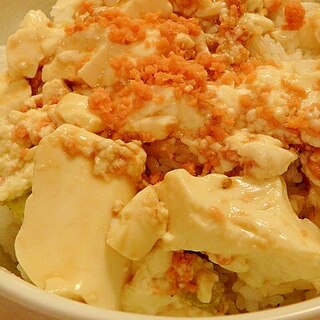 火は使いません★すぐできる★鮭フレークと豆腐の丼